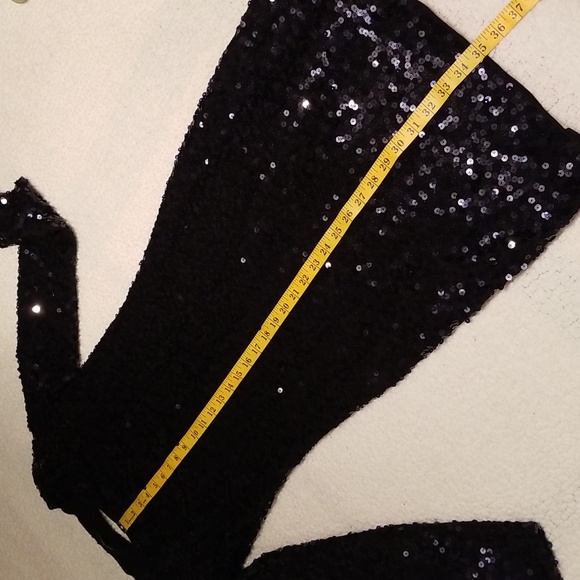 Le Chateau Sequined Keyhole Cut-out Bodycon Dress / Sz XXS / Eggplant Colour - Picture 17 of 17